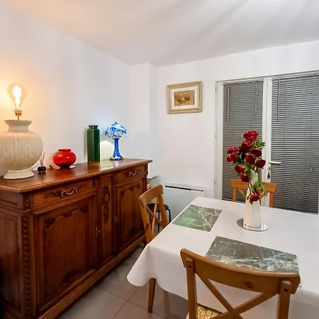 Moderne A Paray-vieille-poste, 50m², Avec Terrasse Paray-Vieille-Poste