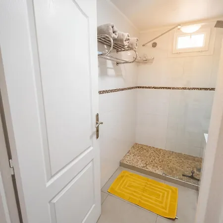 Appartement Moderne A Paray-vieille-poste, 50m², Avec Terrasse *