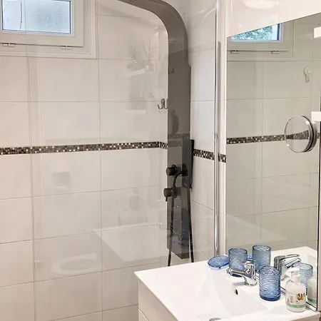 Moderne A Paray-vieille-poste, 50m², Avec Terrasse Appartement Paray-Vieille-Poste