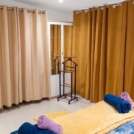 Moderne A Paray-vieille-poste, 50m², Avec Terrasse Appartement *